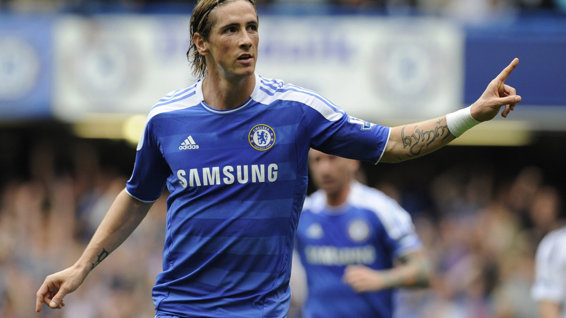 网络直播：全球观众同步追看激战